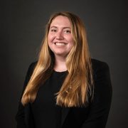 Headshot of Anna McGinn ’18